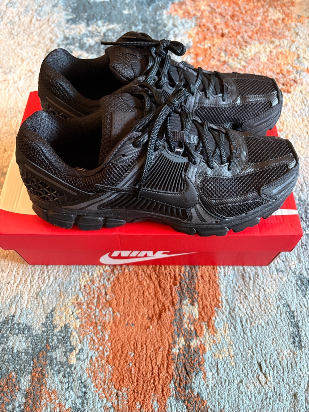 Nike Men's All-Black Breathable Athletic Trainers